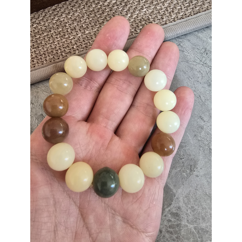 053多宝糖料菩提根手串