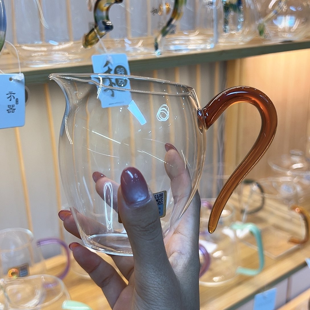 怡然琥珀色公道杯。。。。。。。