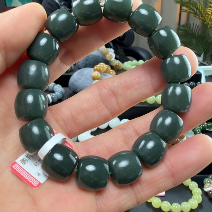 和田玉未镶嵌手链