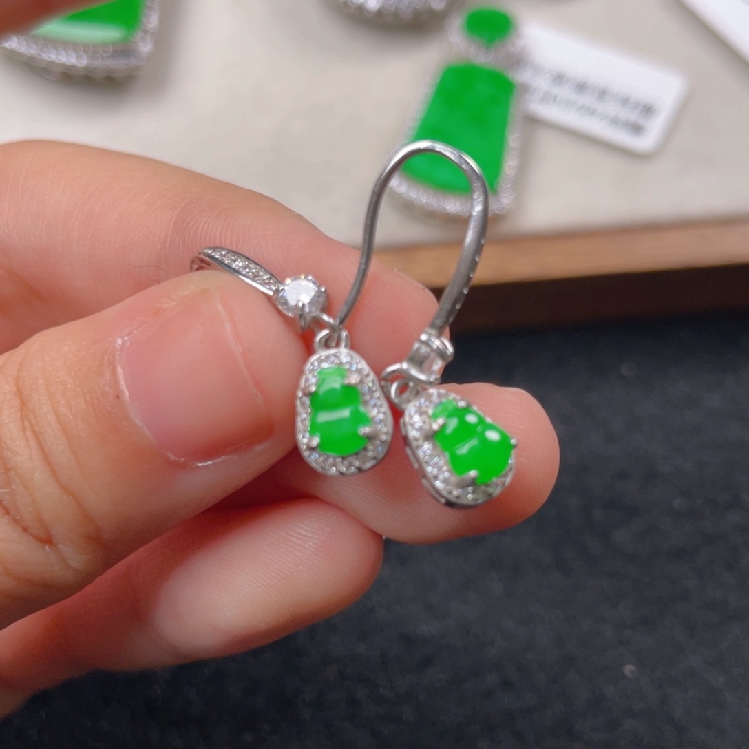 翡翠颈饰银S925镶嵌b g h h h