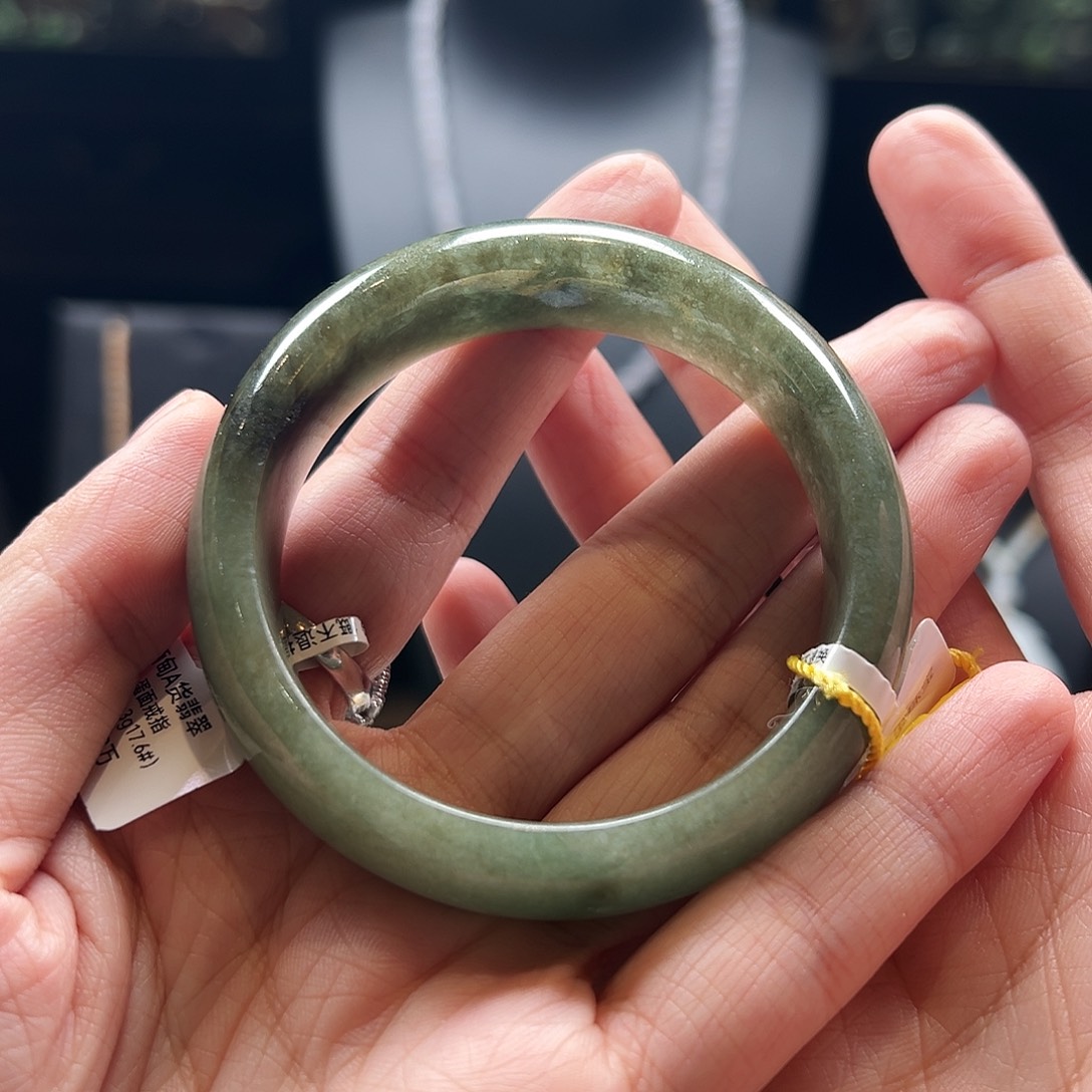 翡翠未镶嵌手镯55.7