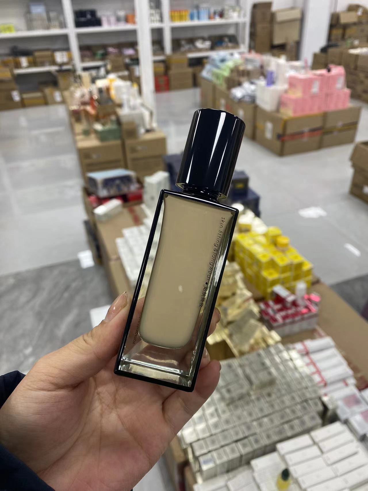 贴肤锁妆粉底液（正装刮码）