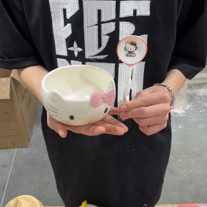 这么晚还不睡啊你还不