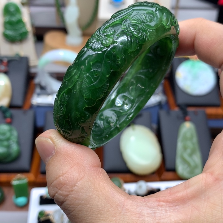 和田玉（碧玉）手镯未镶嵌