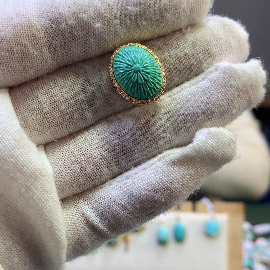 绿松石配饰18K金镶嵌