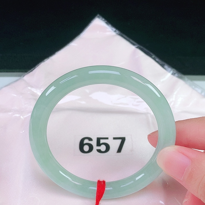 未镶嵌手镯翡翠翡翠手镯
