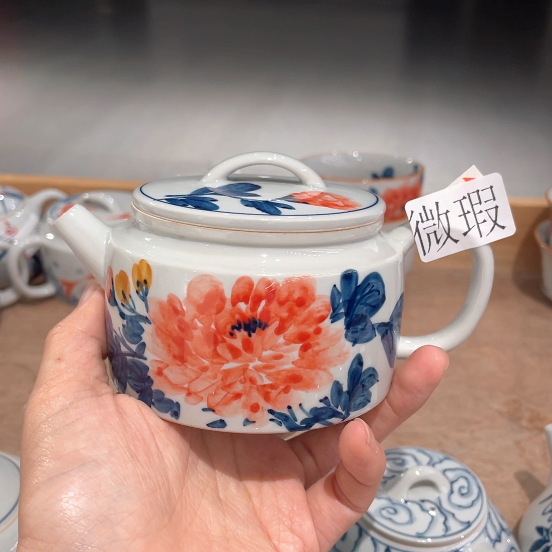 釉下手绘茶具微瑕