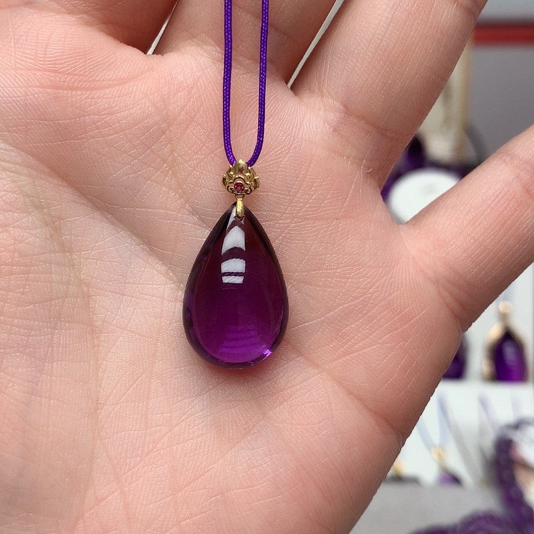 紫晶吊坠(赠链)18K金镶嵌