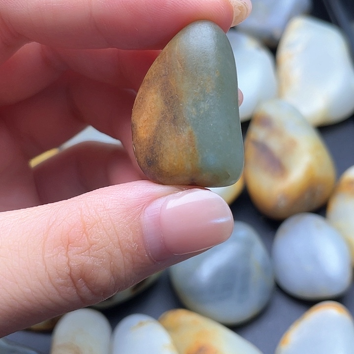 颈饰未镶嵌和田玉18