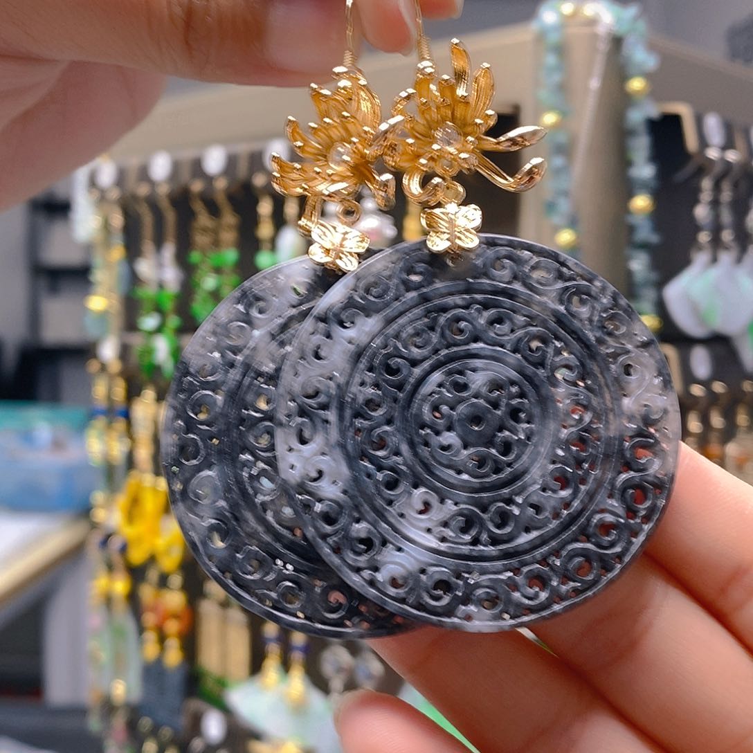 未镶嵌翡翠耳饰翡翠