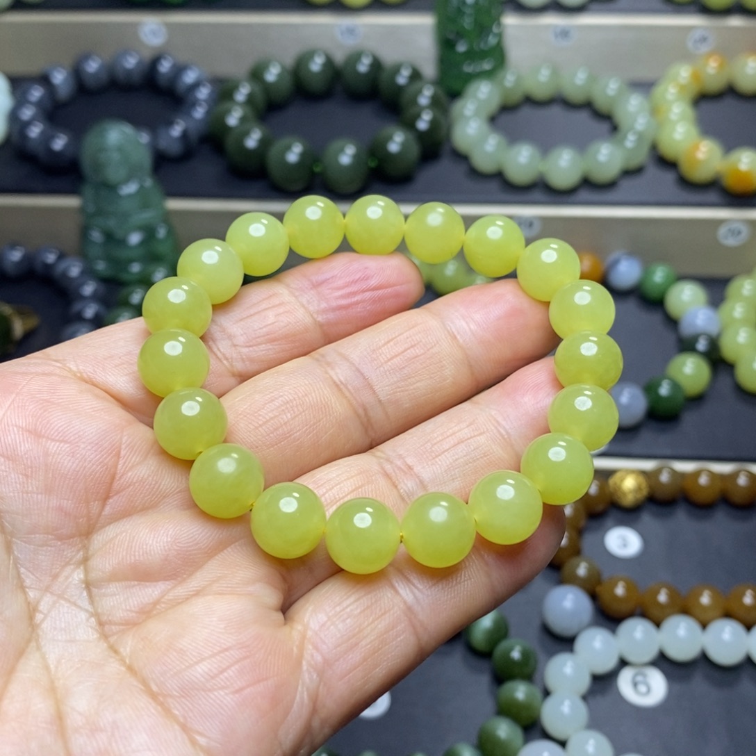 和田玉未镶嵌手串