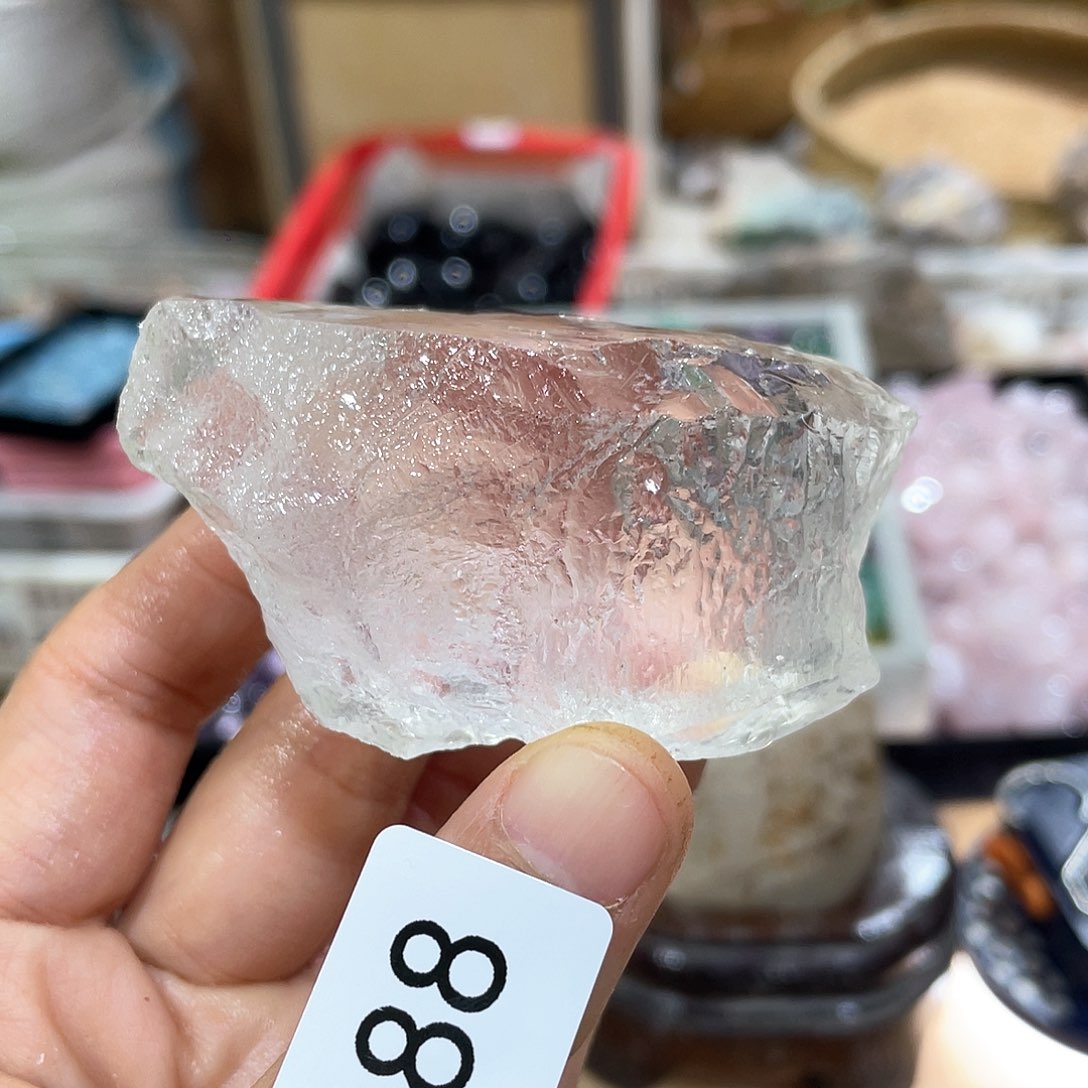 水晶摆件……未镶嵌