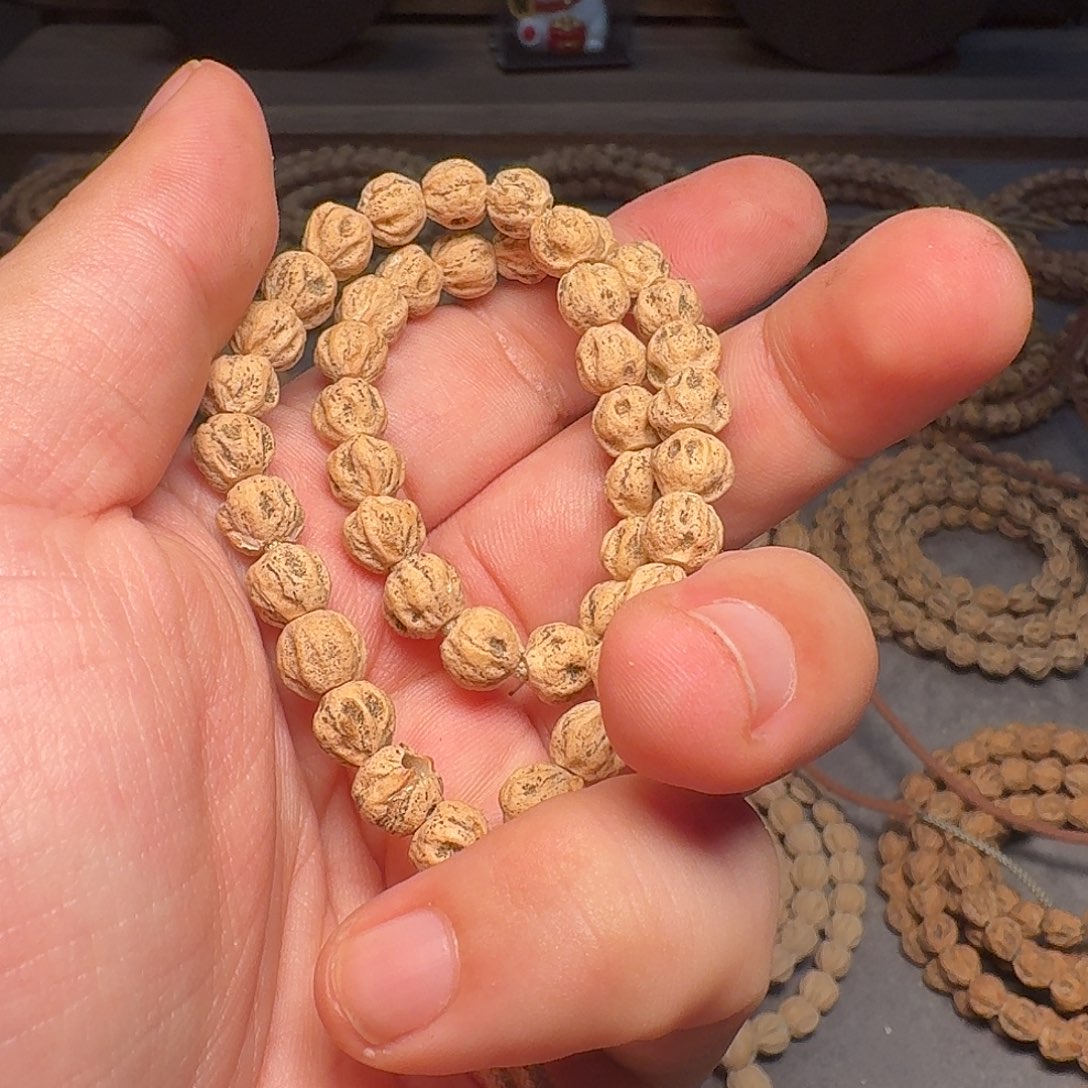 B***n柏香籽/百香籽吊坠