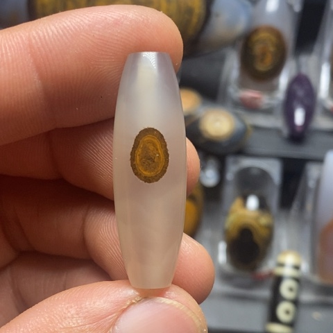 未镶嵌玛瑙/玉髓珠宝奇石