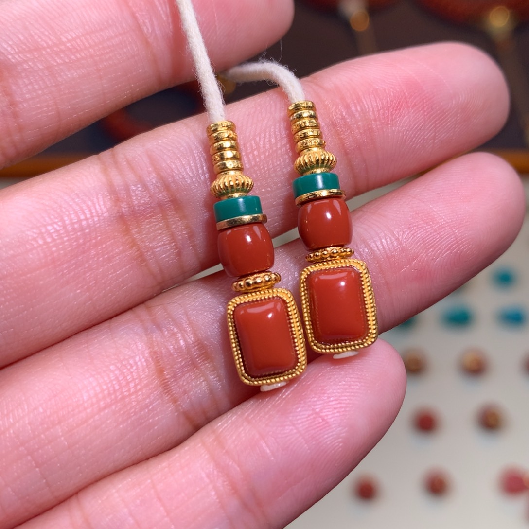 南红玛瑙未镶嵌颈饰