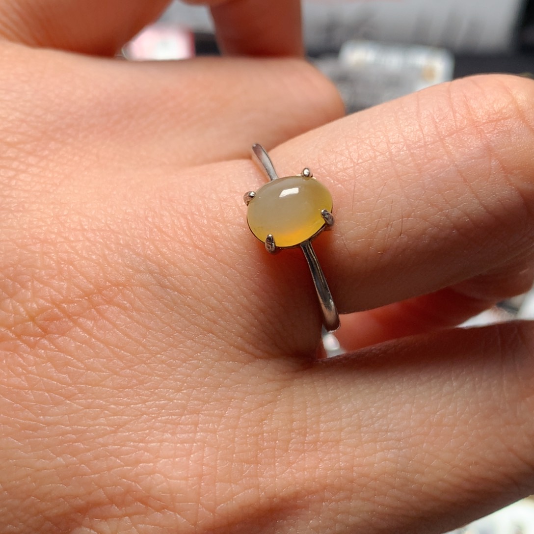 翡翠戒指银S925镶嵌天然翡翠戒指