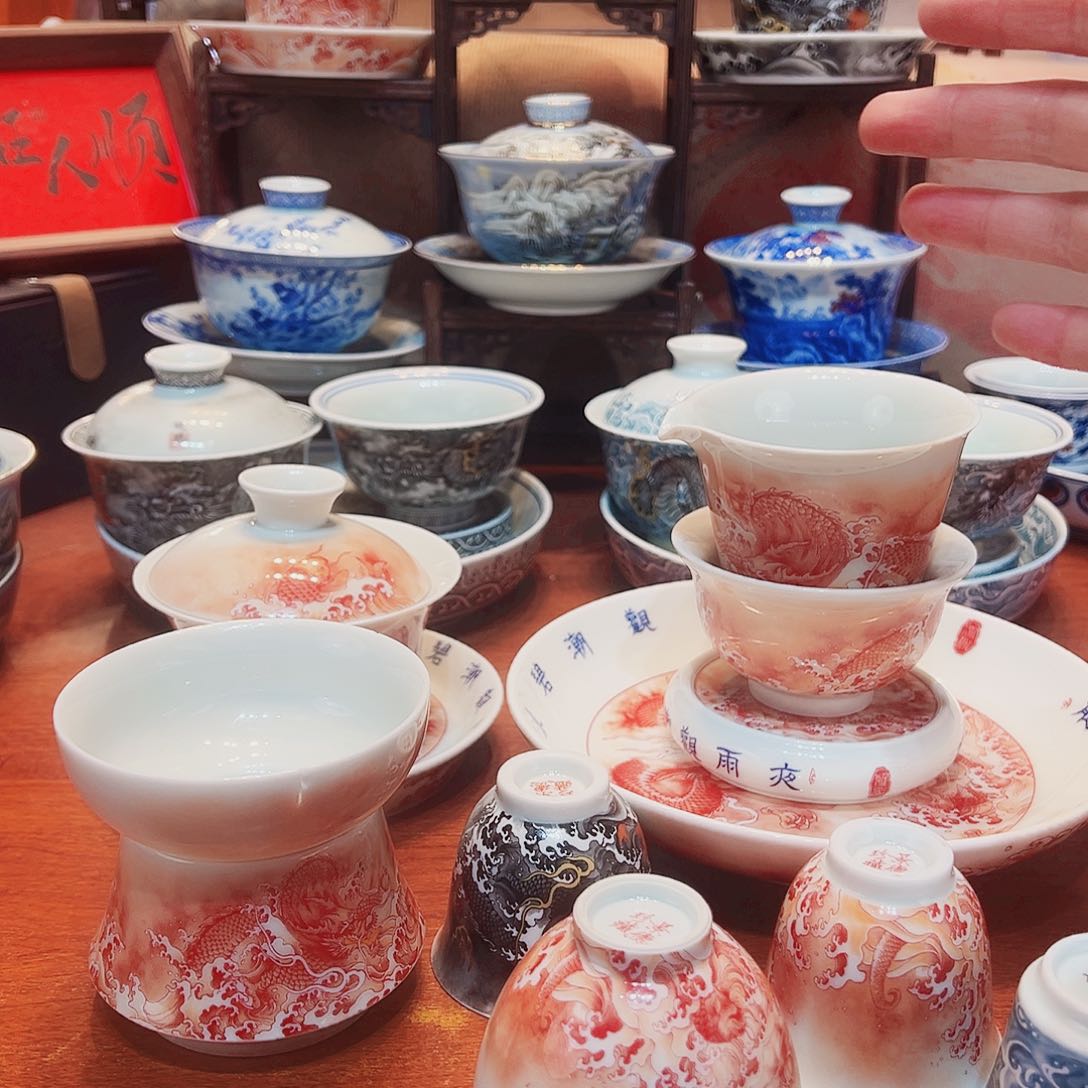 给予回击丽丽看了看姐姐