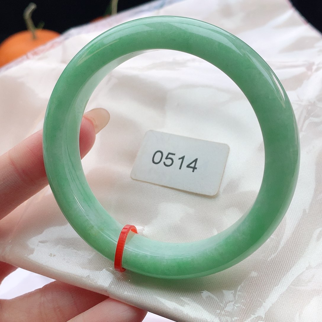 翡翠手镯未镶嵌55圈口880514