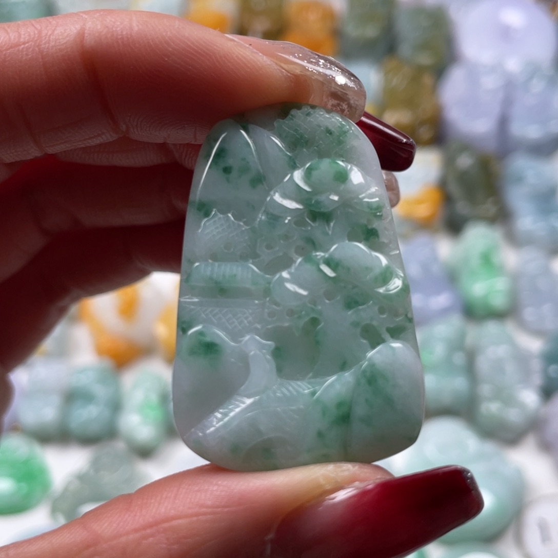 翡翠吊坠(赠链)18K金镶嵌