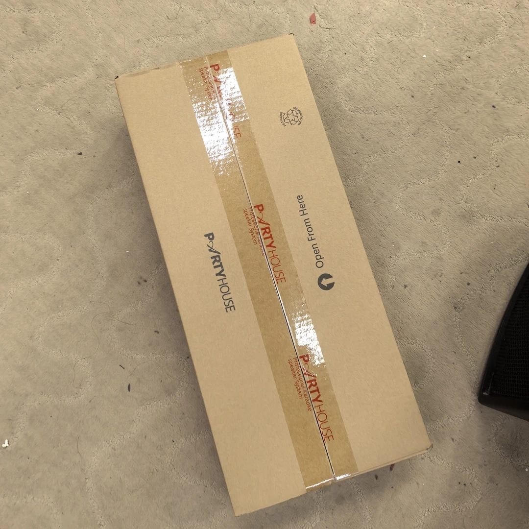 未拆封  全新派对屋前级A6Ex效果器一条。不包邮。