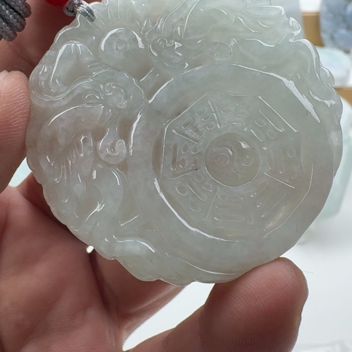 翡翠未镶嵌颈饰天然缅甸A货翡翠