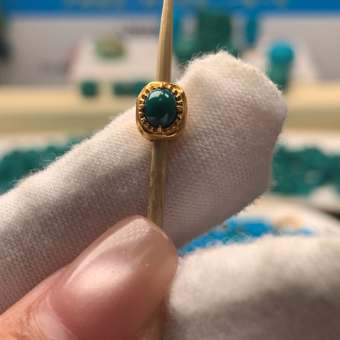 18K金镶嵌绿松石配饰