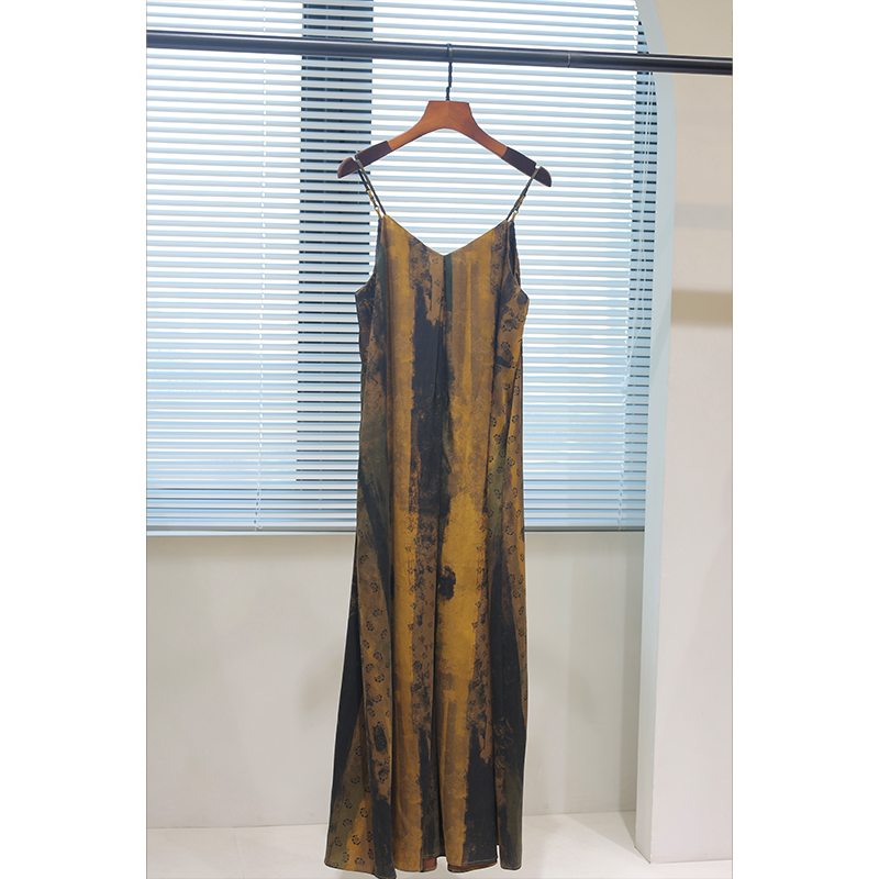 【风野】良辰媄锦桑蚕丝红云纱休闲吊带连衣裙裙长约121CM