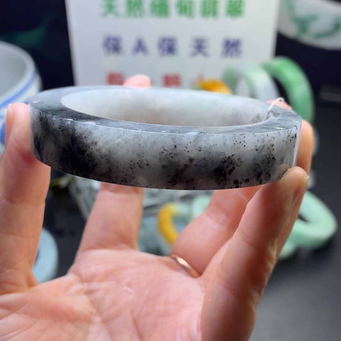 定制翡翠未镶嵌翡翠手镯冰乌鸡