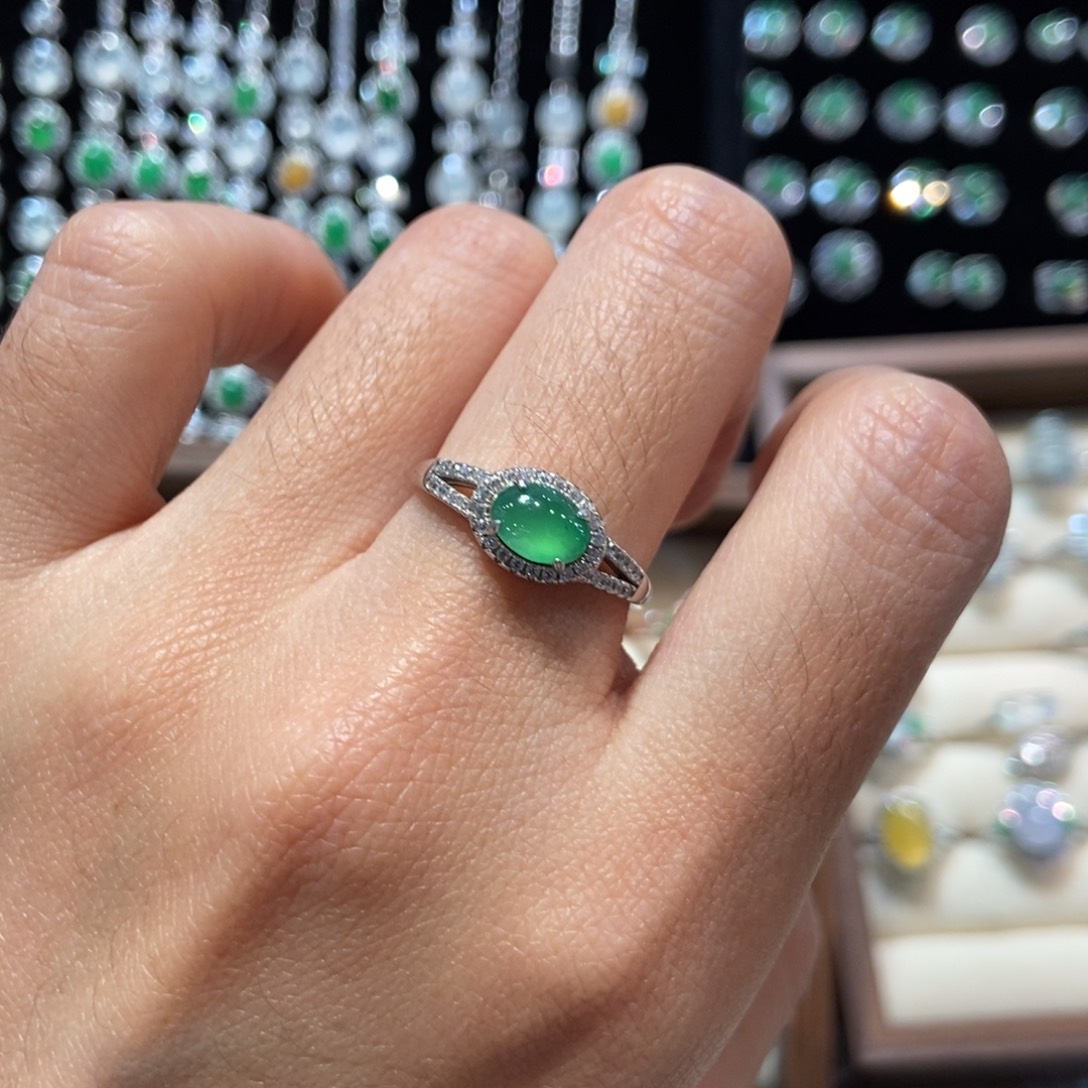 翡翠银S925镶嵌耳饰天然缅甸