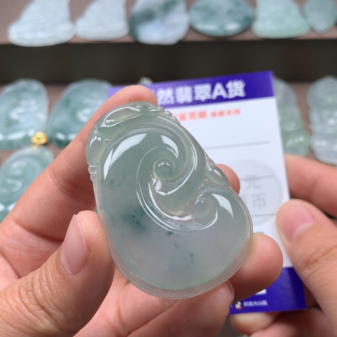 颈饰未镶嵌翡翠Y**?天然翡翠