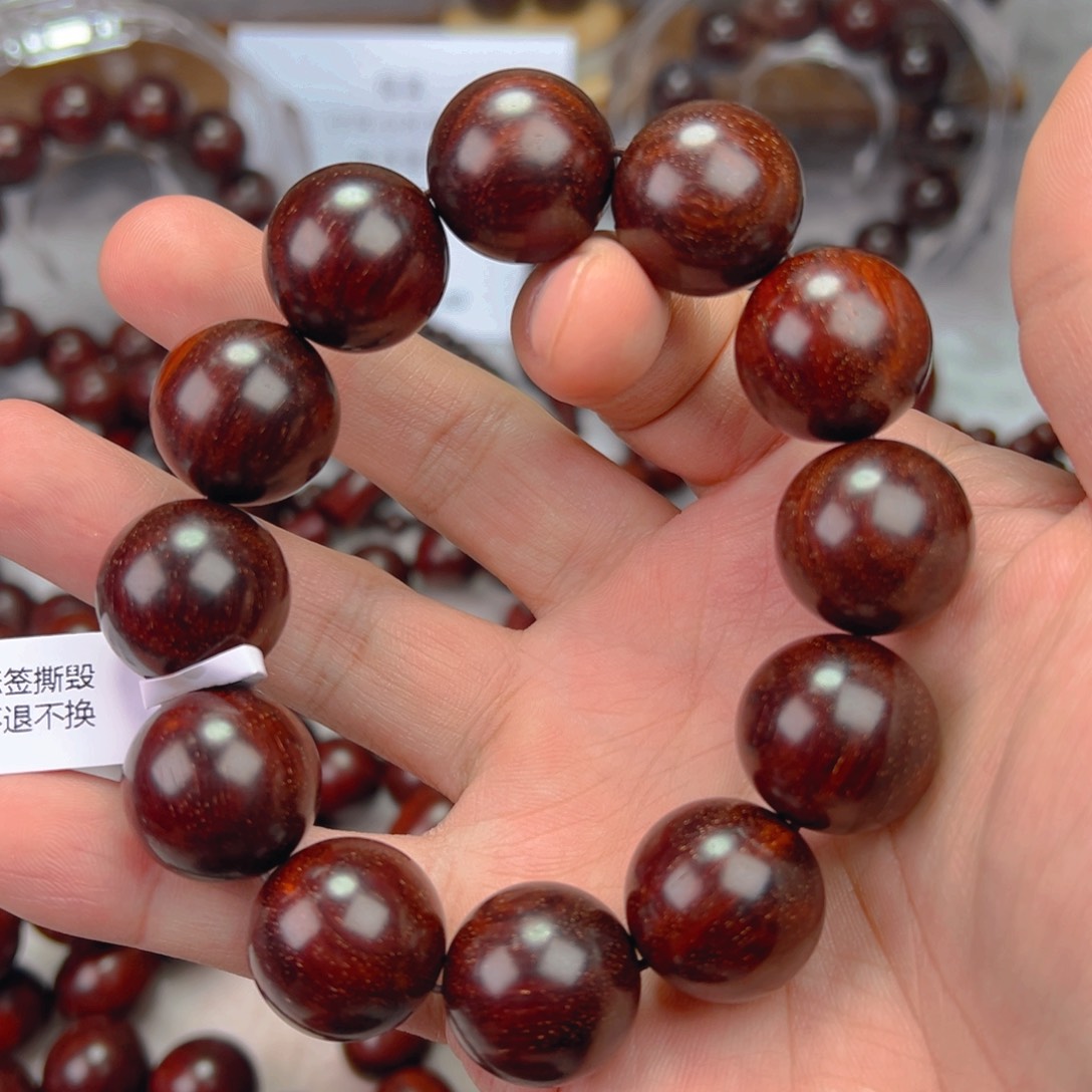 小叶紫檀手串/手链厂****。