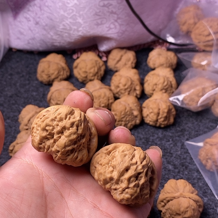 【闪购商品】文玩核桃吊坠L****541蛤蟆头