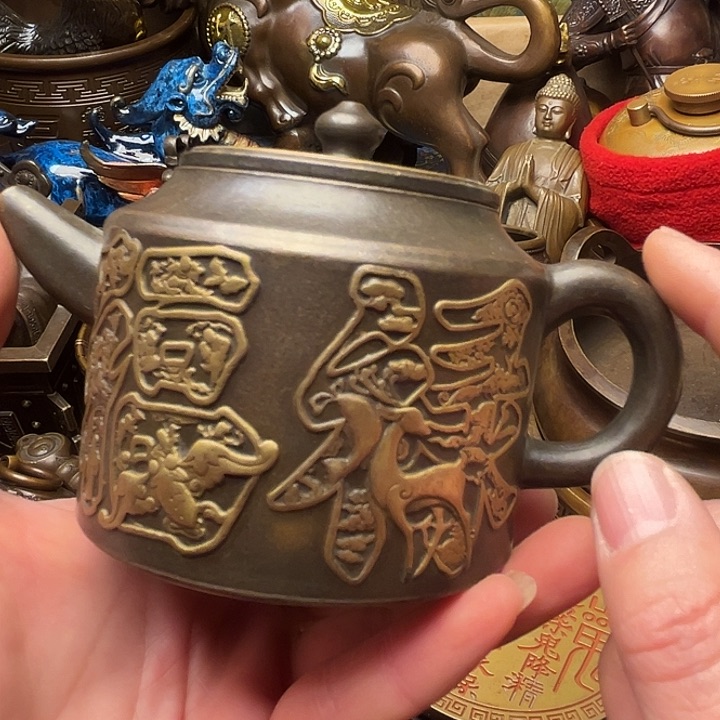 精美铜器批发档口