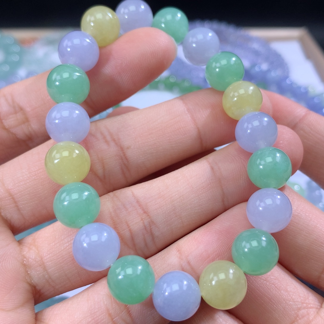 翡翠手链未镶嵌翡翠