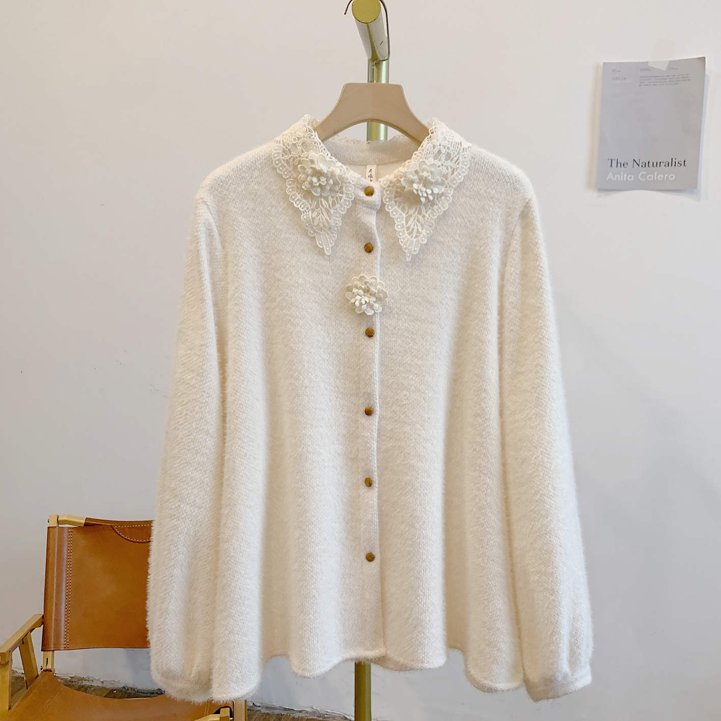 花漾甜心Y4149贴花蕾丝毛绒全开扣翻领衬衫