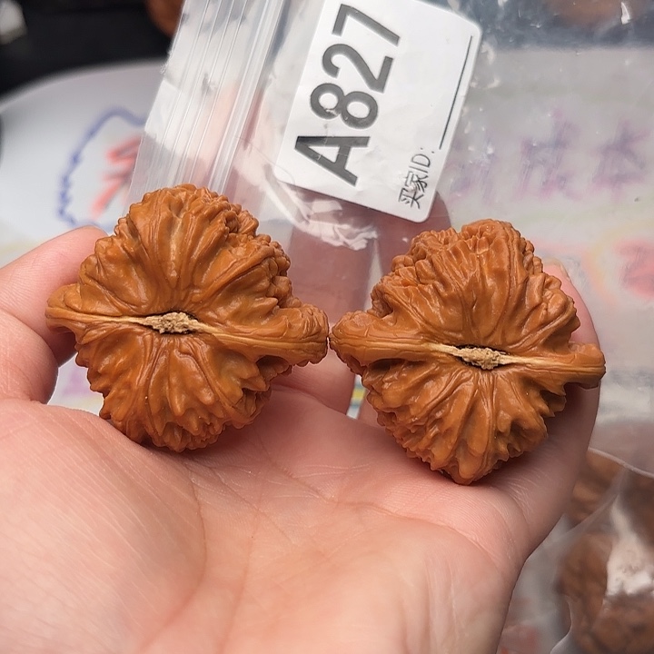 把件桃核白是你45