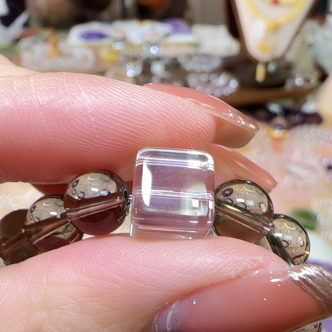 c***陆水晶手串未镶嵌天然白水晶全净体方糖