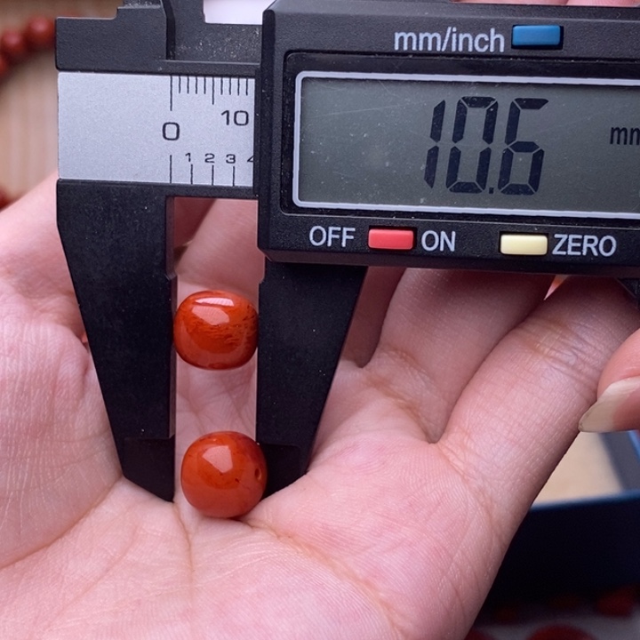 南红玛瑙配饰未镶嵌M**吴小微瑕