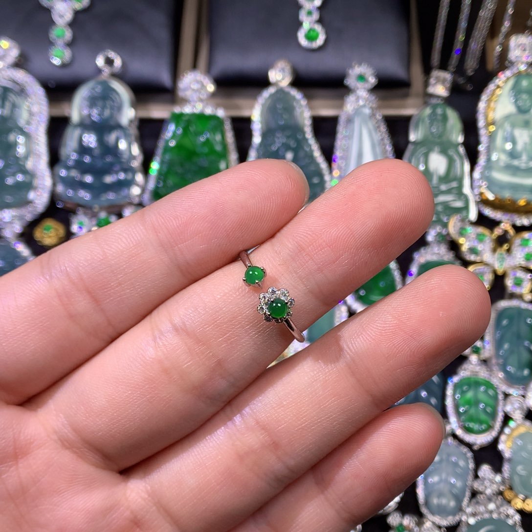 翡翠挂件未镶嵌22222222222222