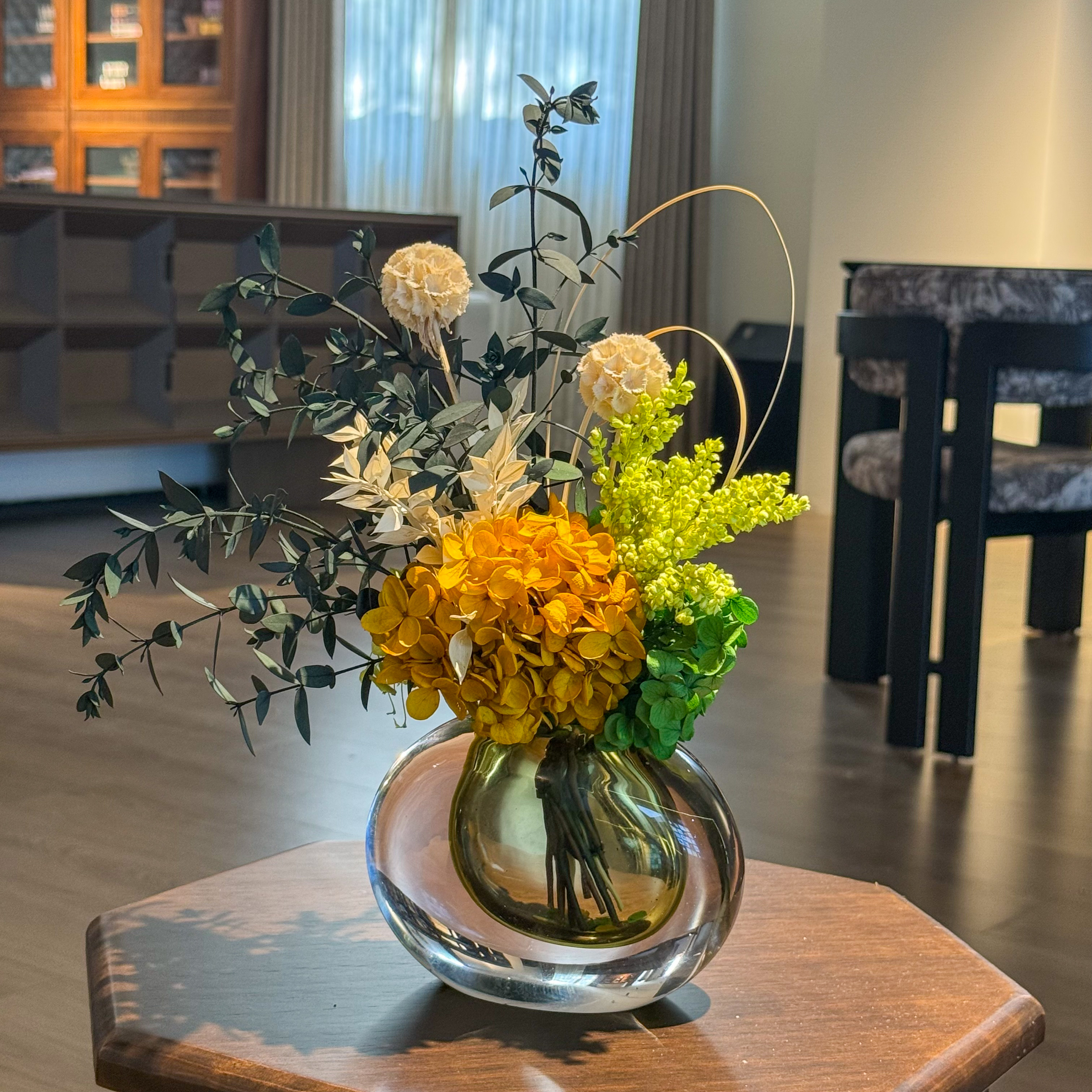 克莱因纯净之蓝Klein·水晶之恋·永生花永生花花束设计艺术作品