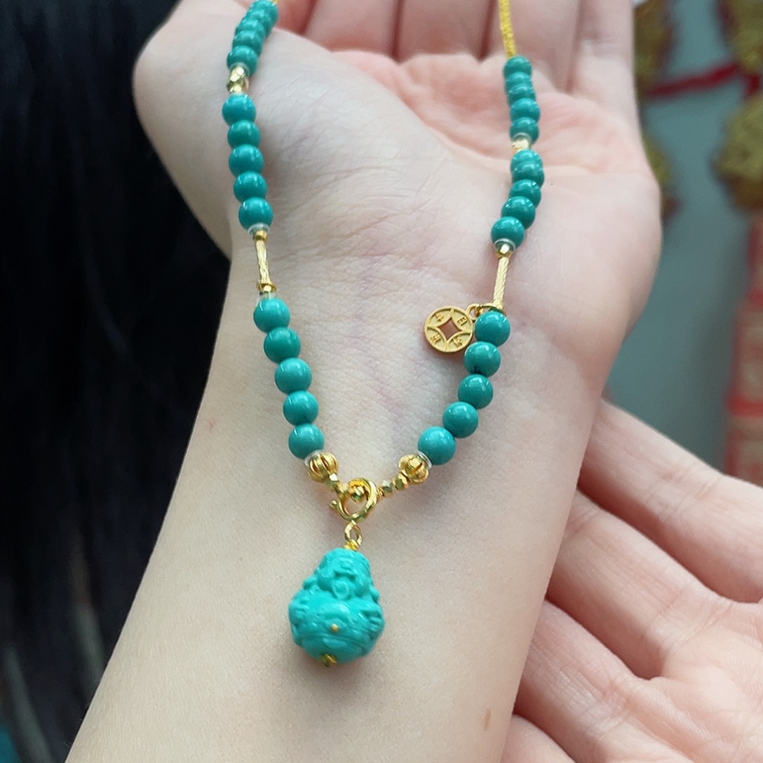 绿松石颈饰18K金镶嵌