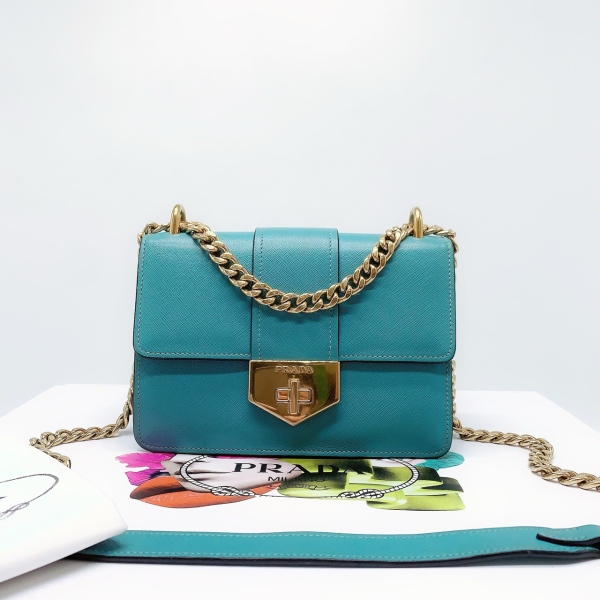 普拉达/95新/包包/250206EV0035/C218619725