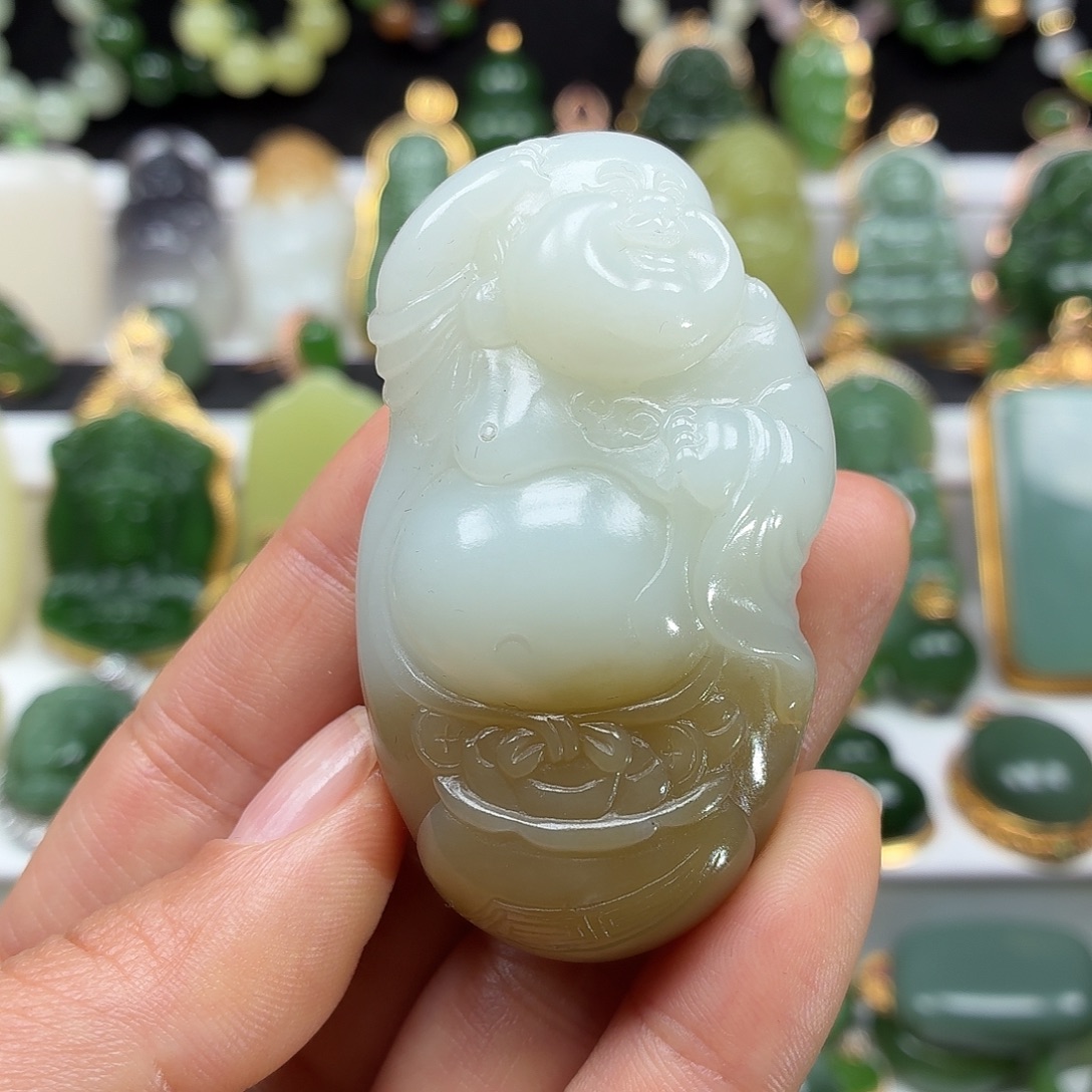 和田玉未镶嵌颈饰