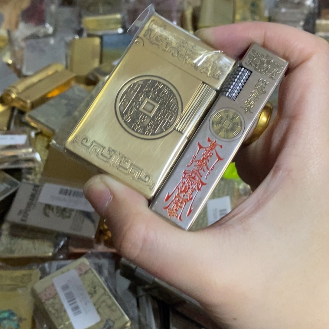 匸***战壕黄铜打火机福利
