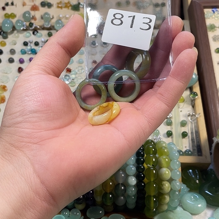 蛇纹石玉合金耳钉