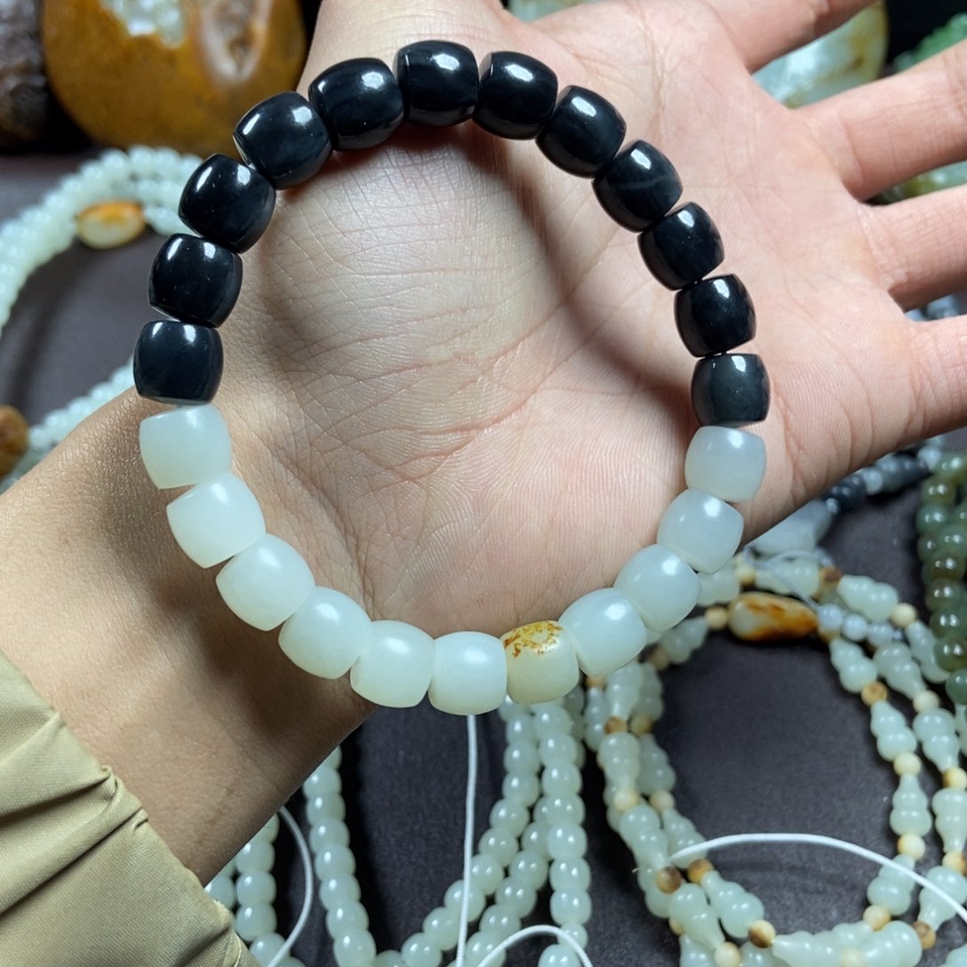 和田玉把件未镶嵌