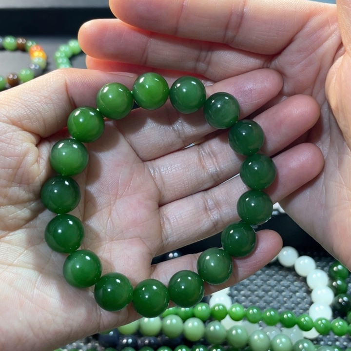 和田玉手链未镶嵌陌*?