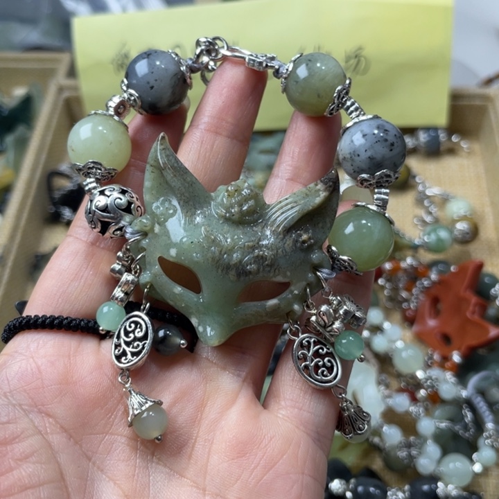 蛇纹石玉合金颈饰