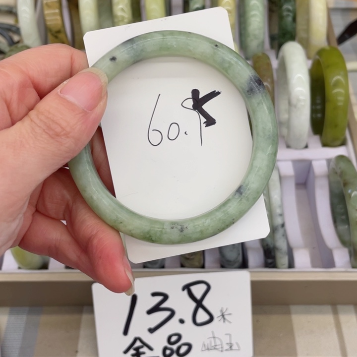 蛇纹石玉手镯未镶嵌玥*儿