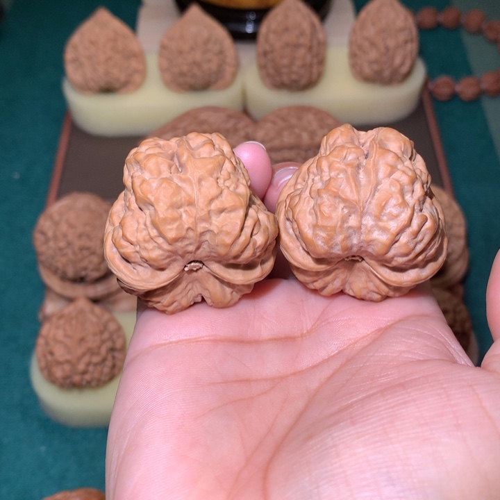 核桃文玩核桃把件蛤蟆头